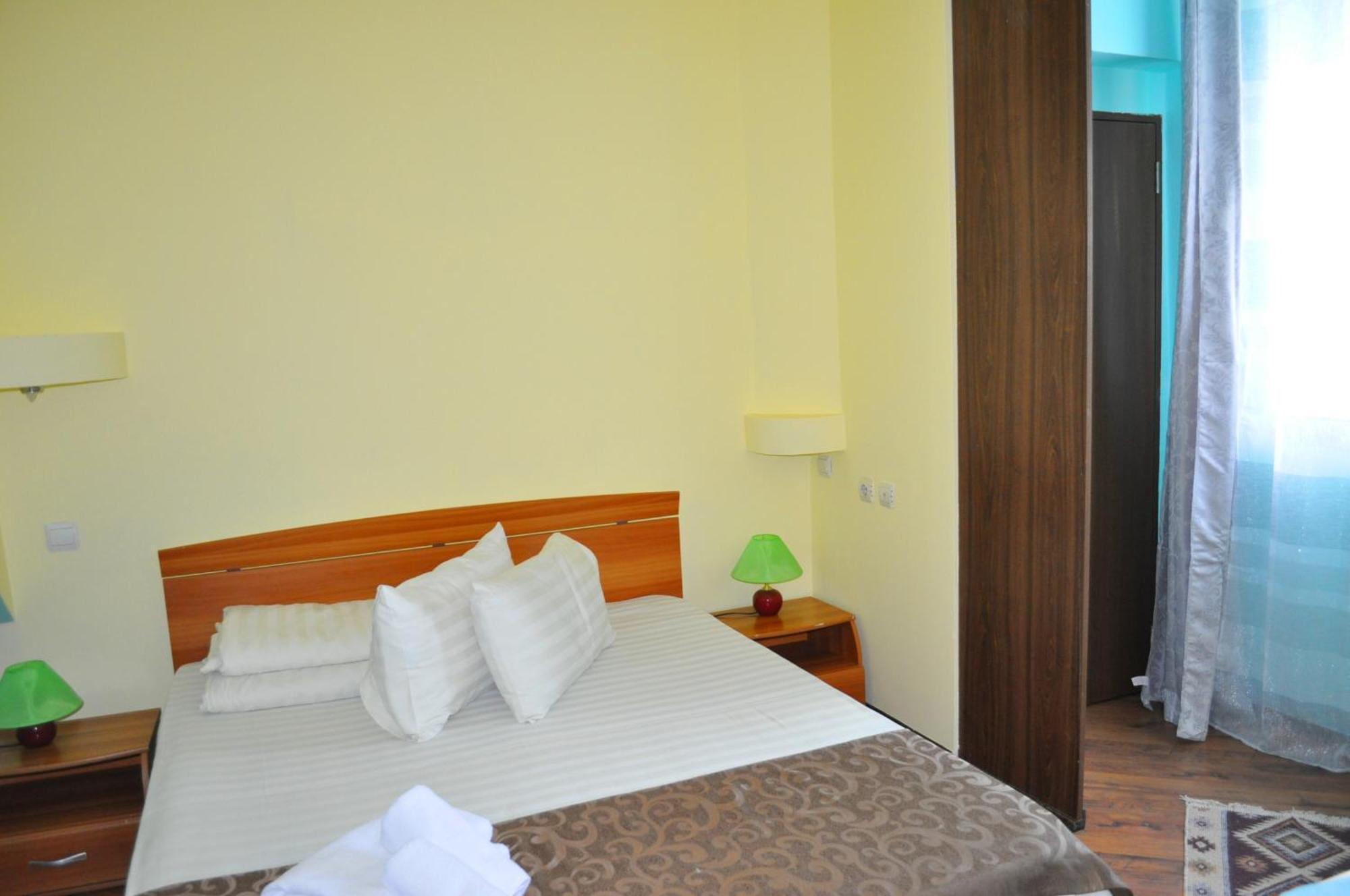 Pension Flamingo Braşov Exterior foto